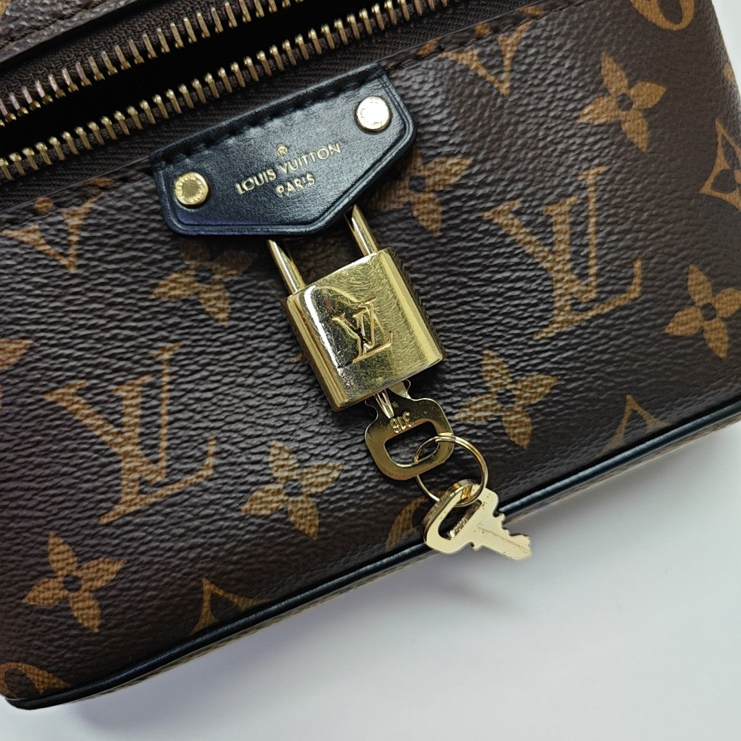Vanity Chain Pouch Monogram Coated Canvas Brown