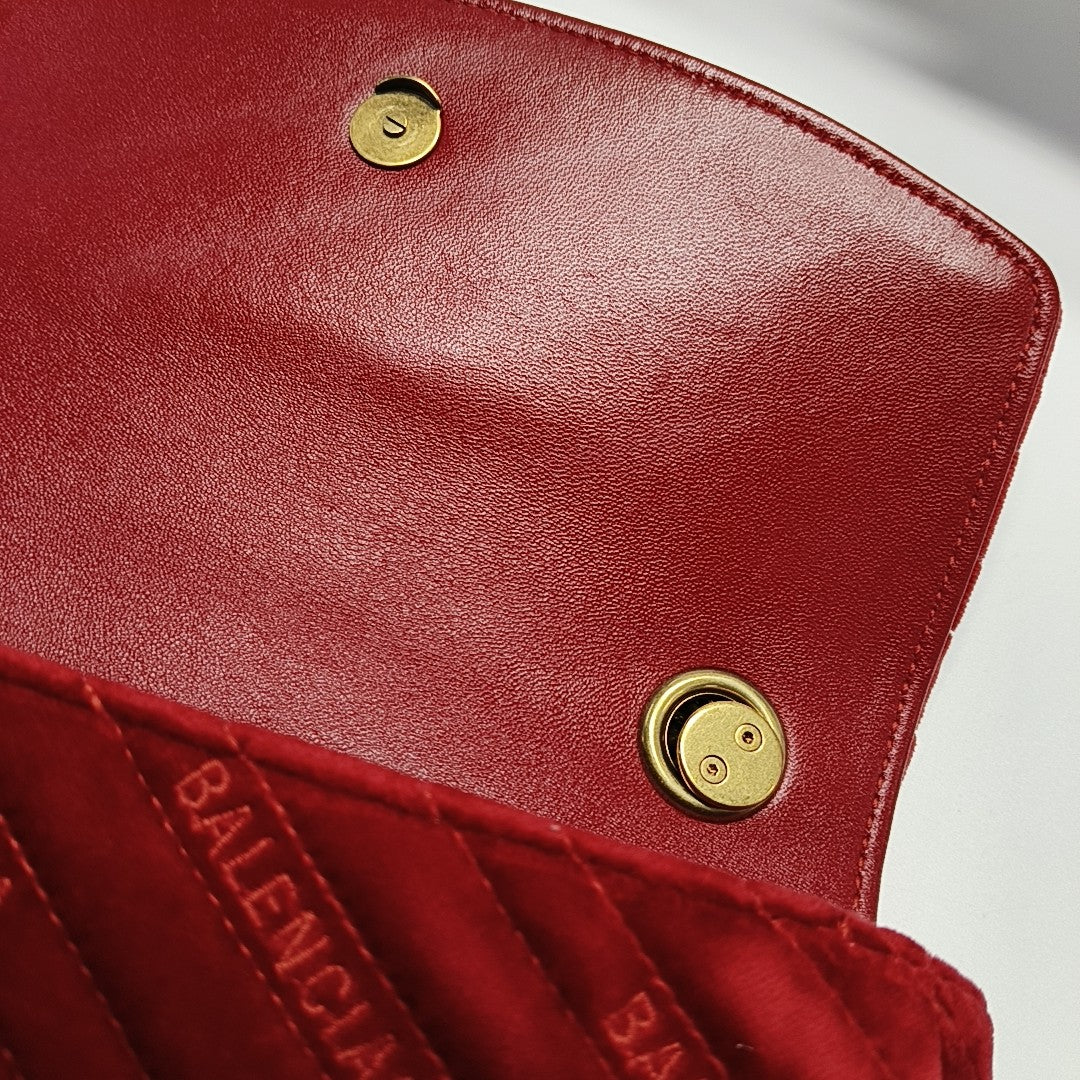 BB Velvet Red