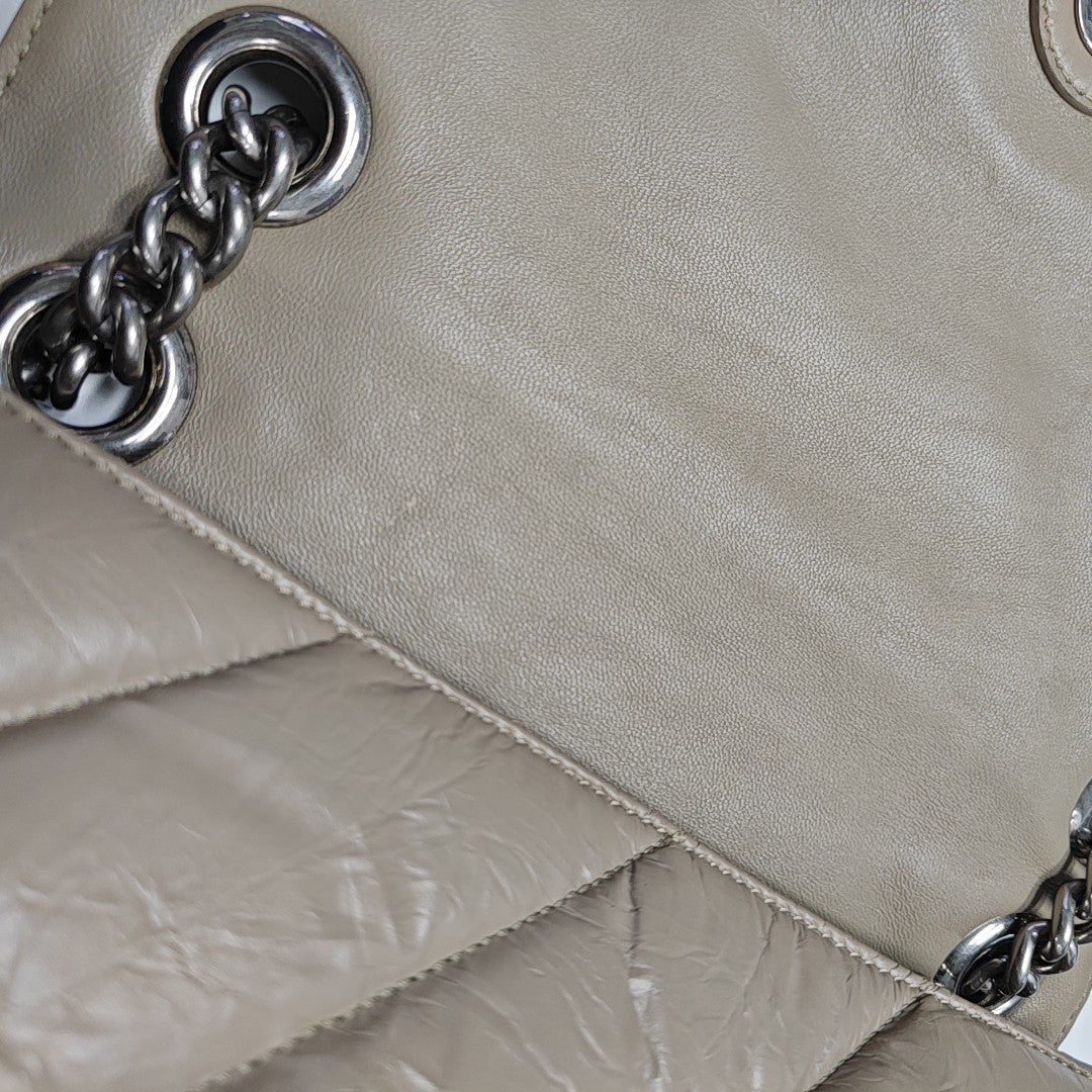 Crush Medium Quilted Calfskin Beige