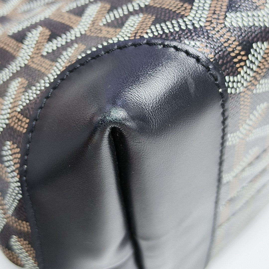 Bellechasse Biaude PM Coated Canvas Black