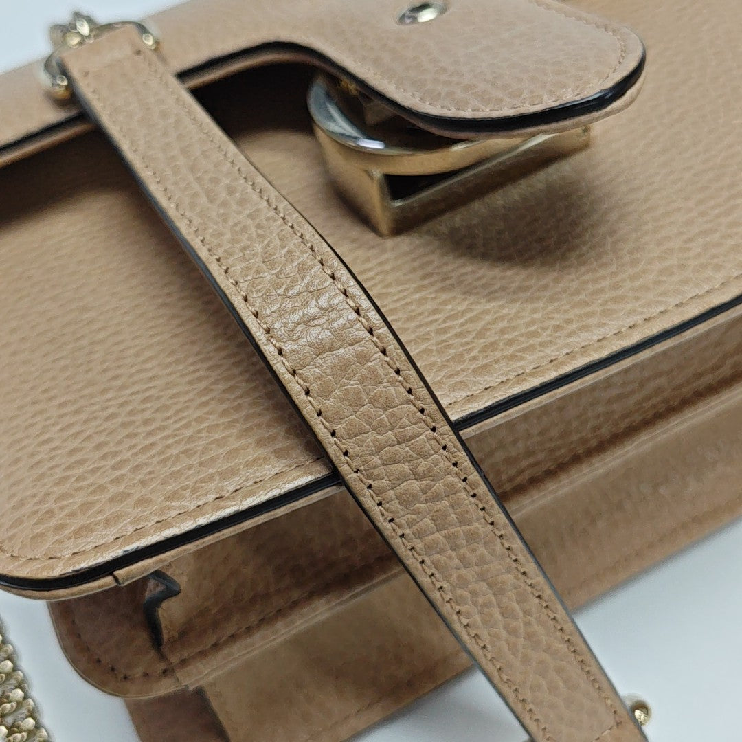 Interlocking G Small Calfskin Beige