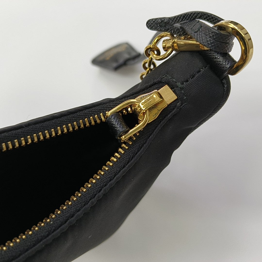Re-Edition2005 Nylon Black