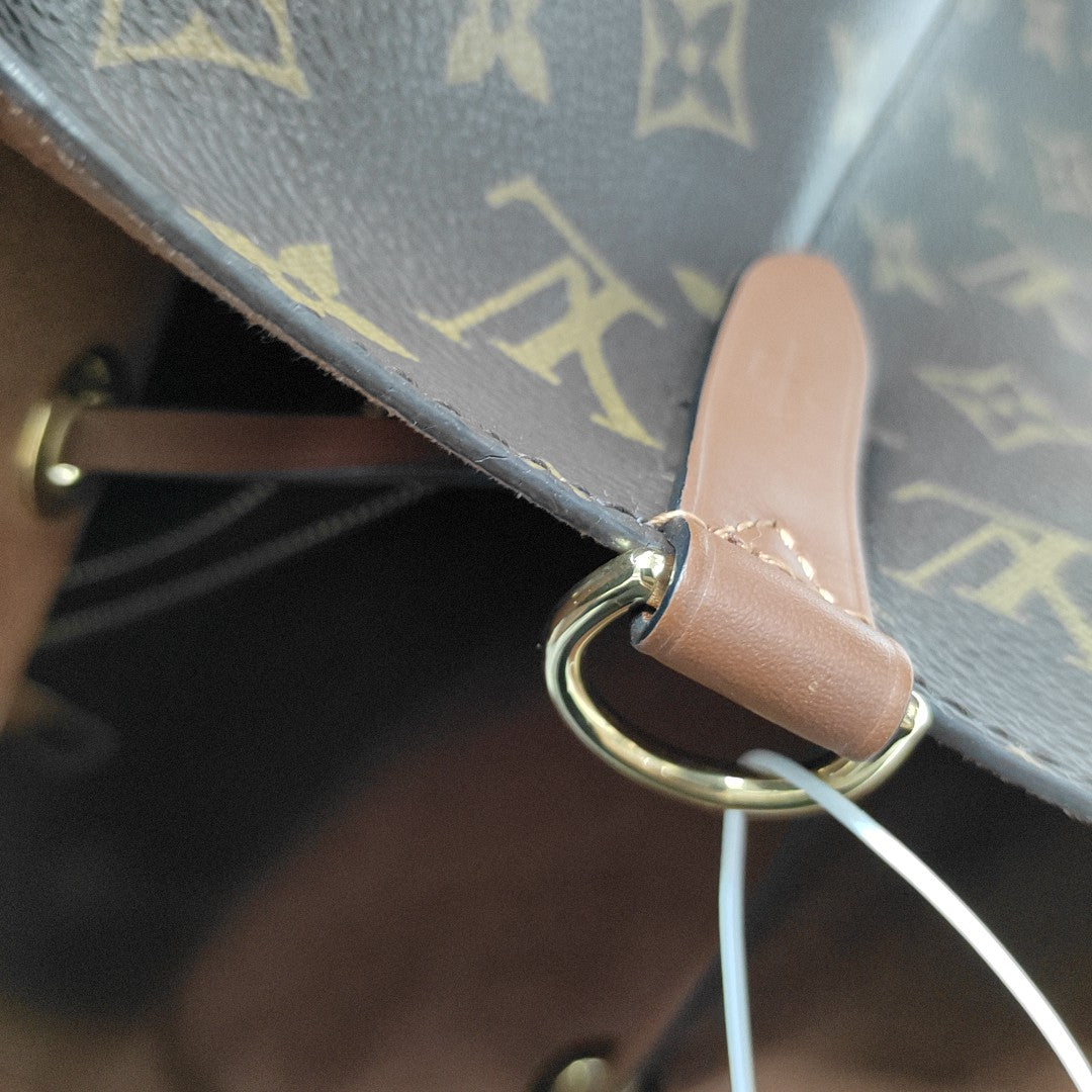 NÉONOÉ MM Monogram Coated Canvas Brown
