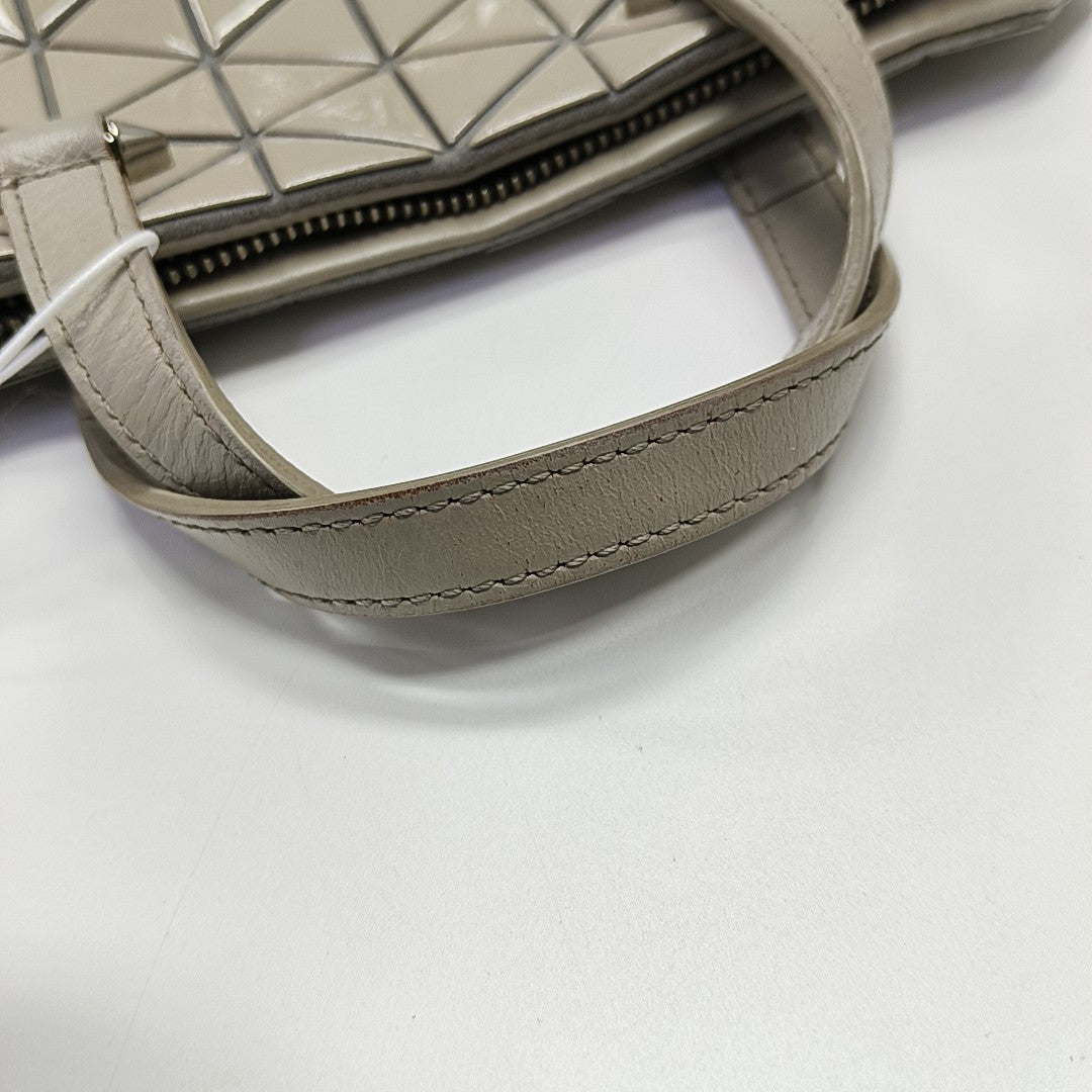 Special Material Shoulder Bag Beige