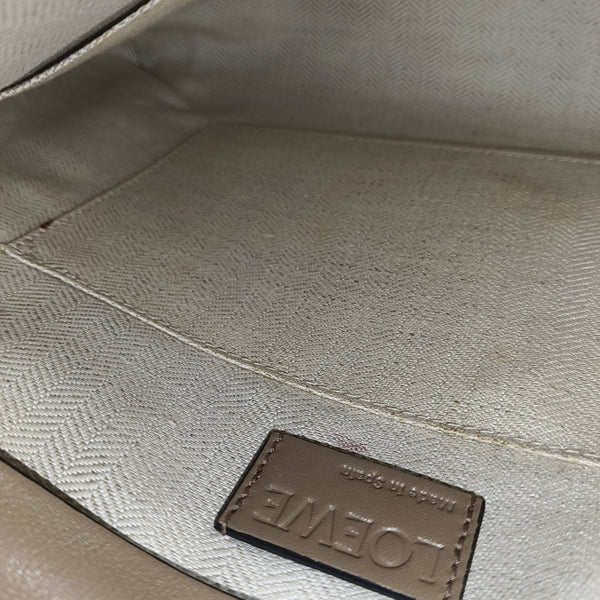 T Pouch Calfskin Beige