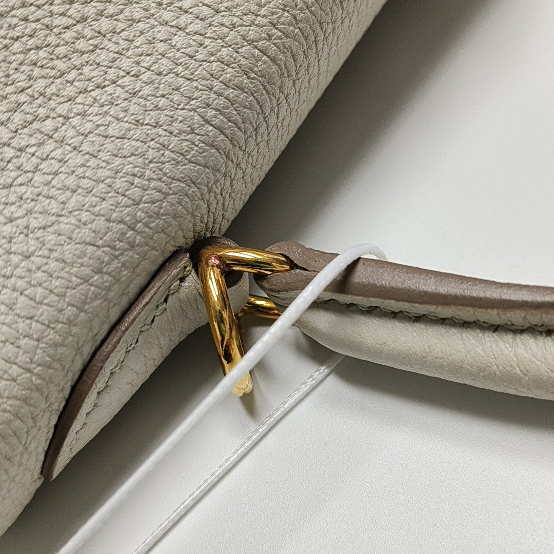 Kelly 25 Togo White