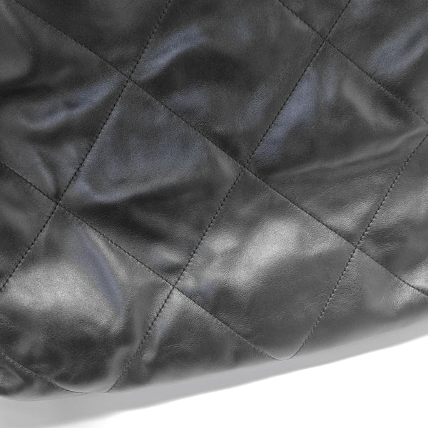 CHANEL 22 Large Calfskin Black