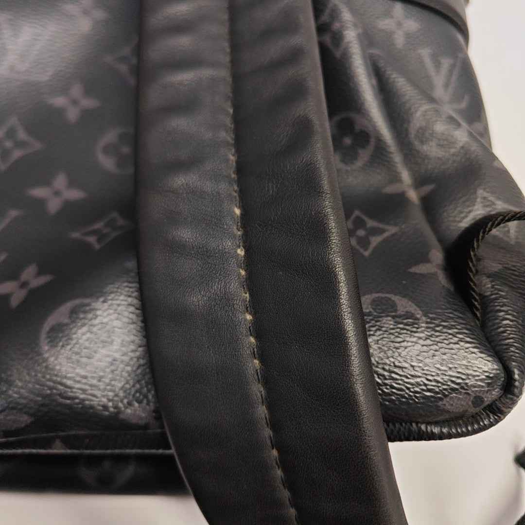 DISCOVERY Monogram Coated Canvas Gray