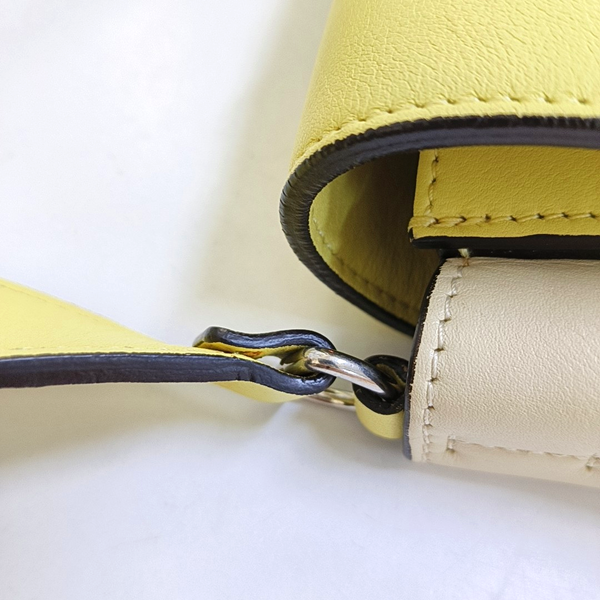 Authenticated pre-owned  FRAME Medium Calfskin Multicolor - Crossbody Bag at Looply