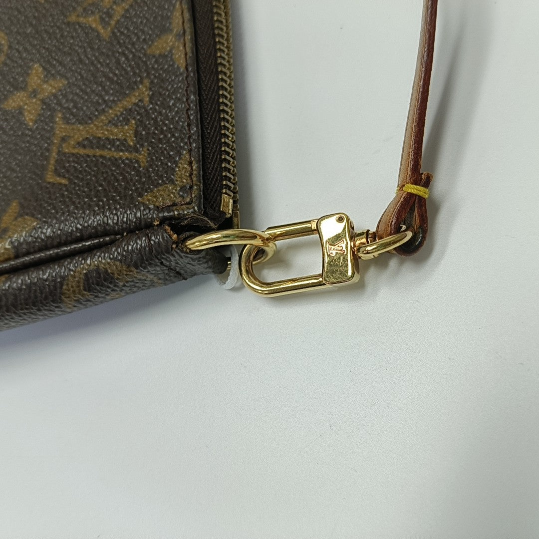 ACCESSOIRES Monogram Coated Canvas Brown