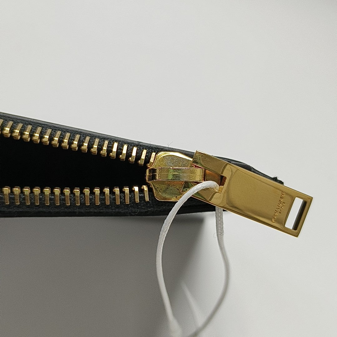 Calfskin Clutch Medium Black