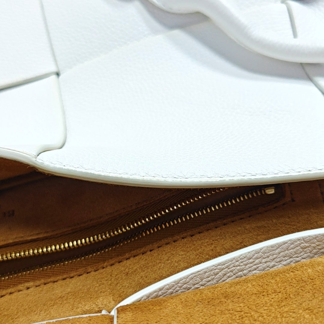 Arco Small Calfskin White