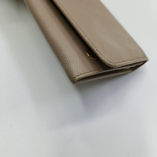 Calfskin Wallet Beige