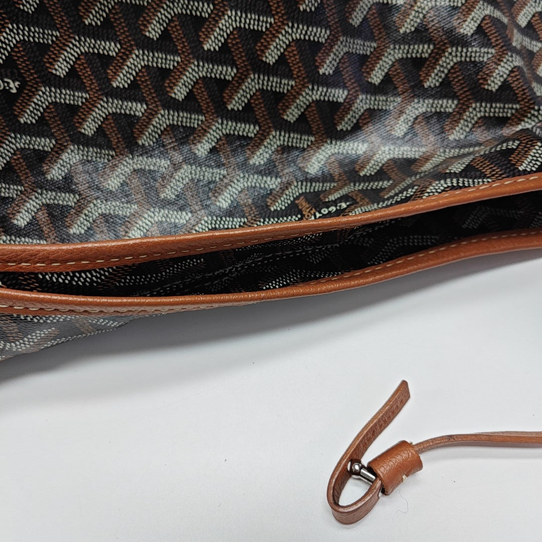 Hobo Coated Canvas Brown