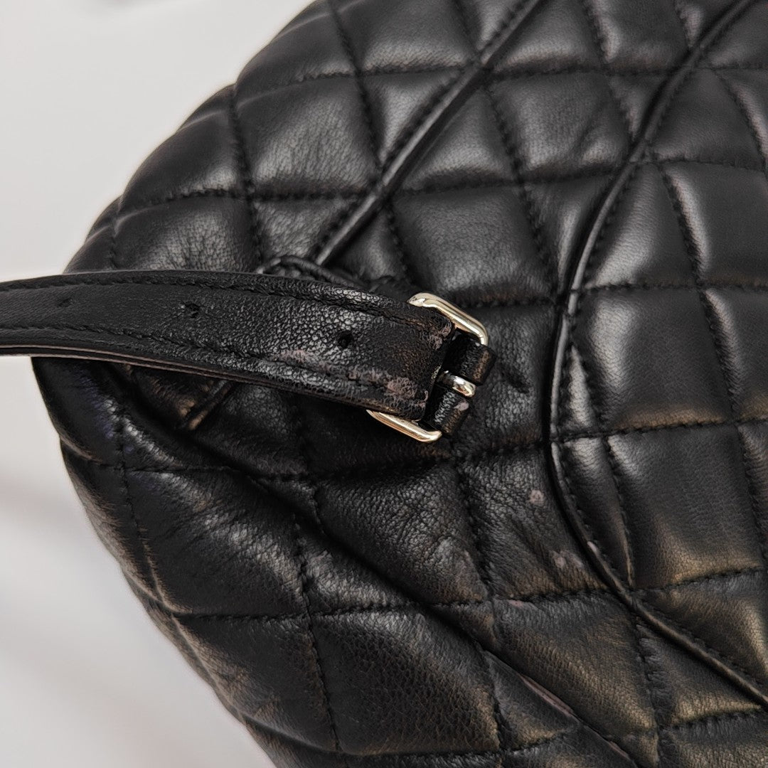 URBAN SPIRIT Small Quilted Lambskin Black