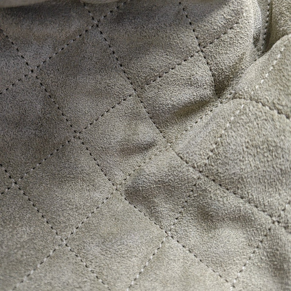 Authenticated pre-owned  CHANEL 25 Quilted Suede Green - Shoulder Bag at Looply