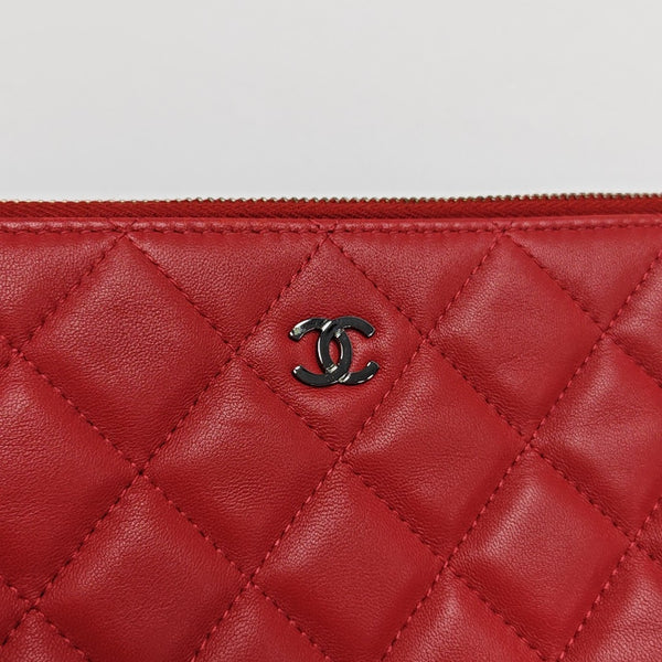 Quilted Lambskin Clutch Red