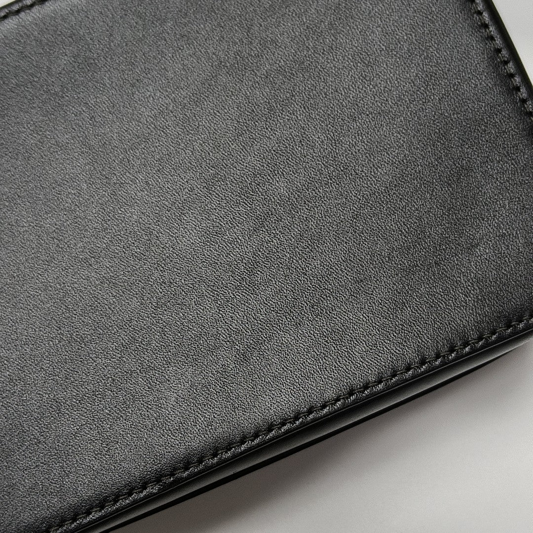 Lock Calfskin Black