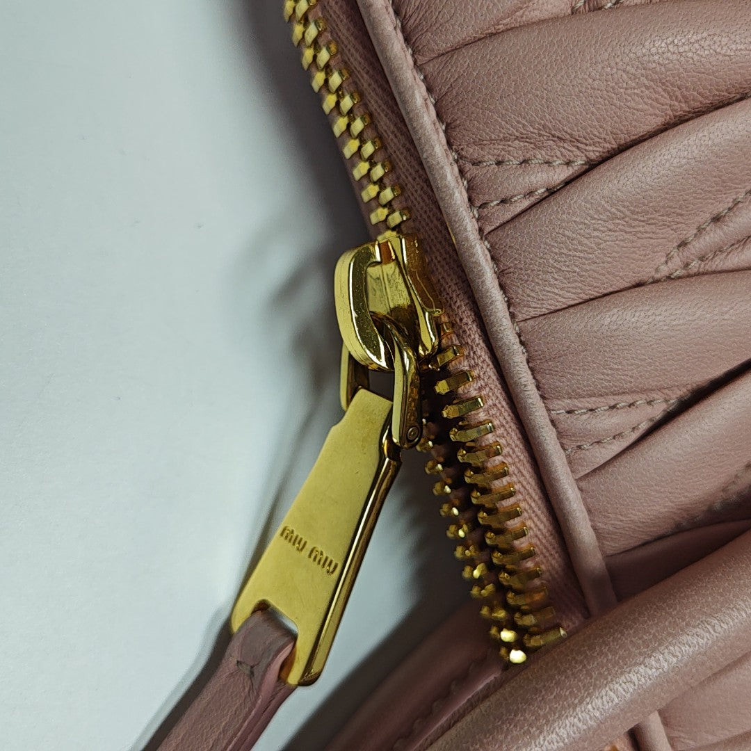 Avenue Quilted Lambskin Pink