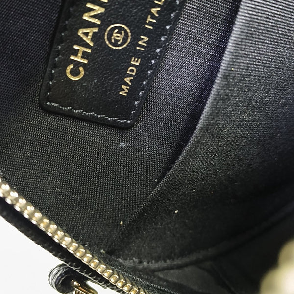 Authenticated pre-owned  FILIGREE Quilted Grained Calfskin Black - Crossbody Bag at Looply