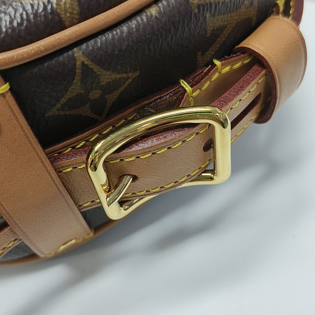 BOITE CHAPEAU MM Monogram Coated Canvas Brown