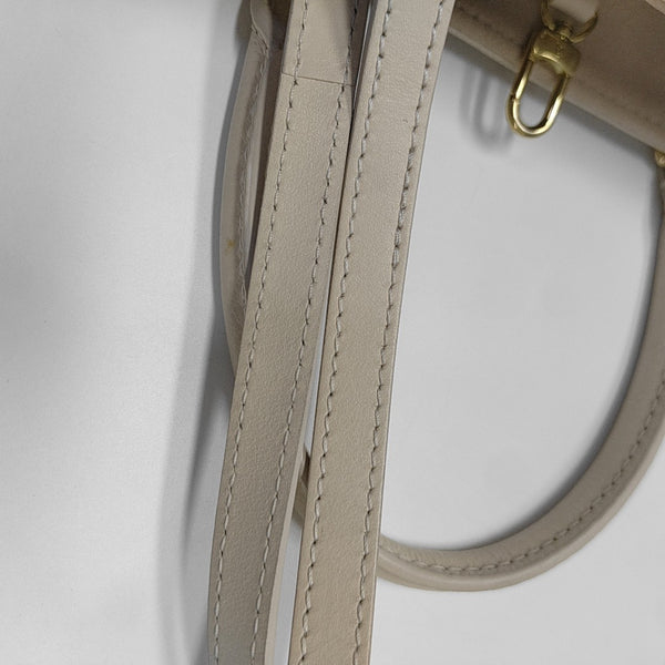 ONTHEGO MM Monogram Calfskin Beige