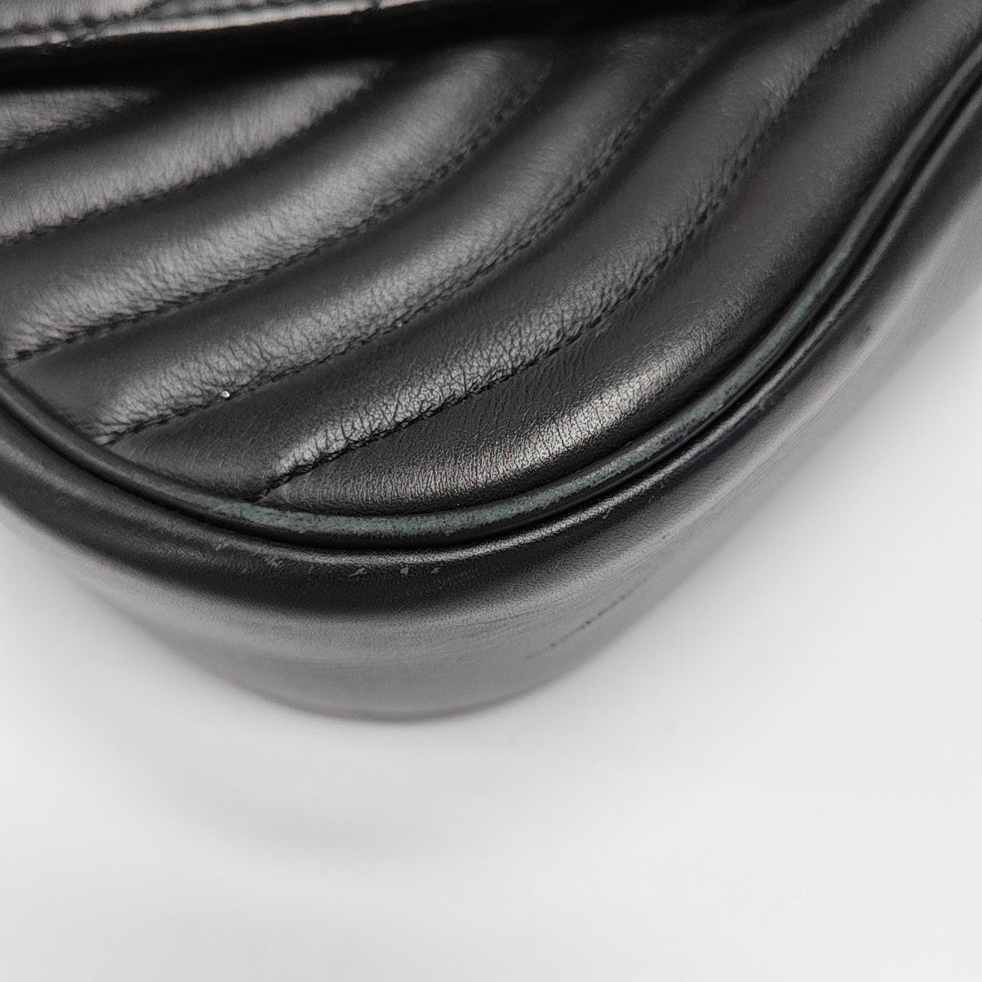NEW WAVE MM Quilted Calfskin Black