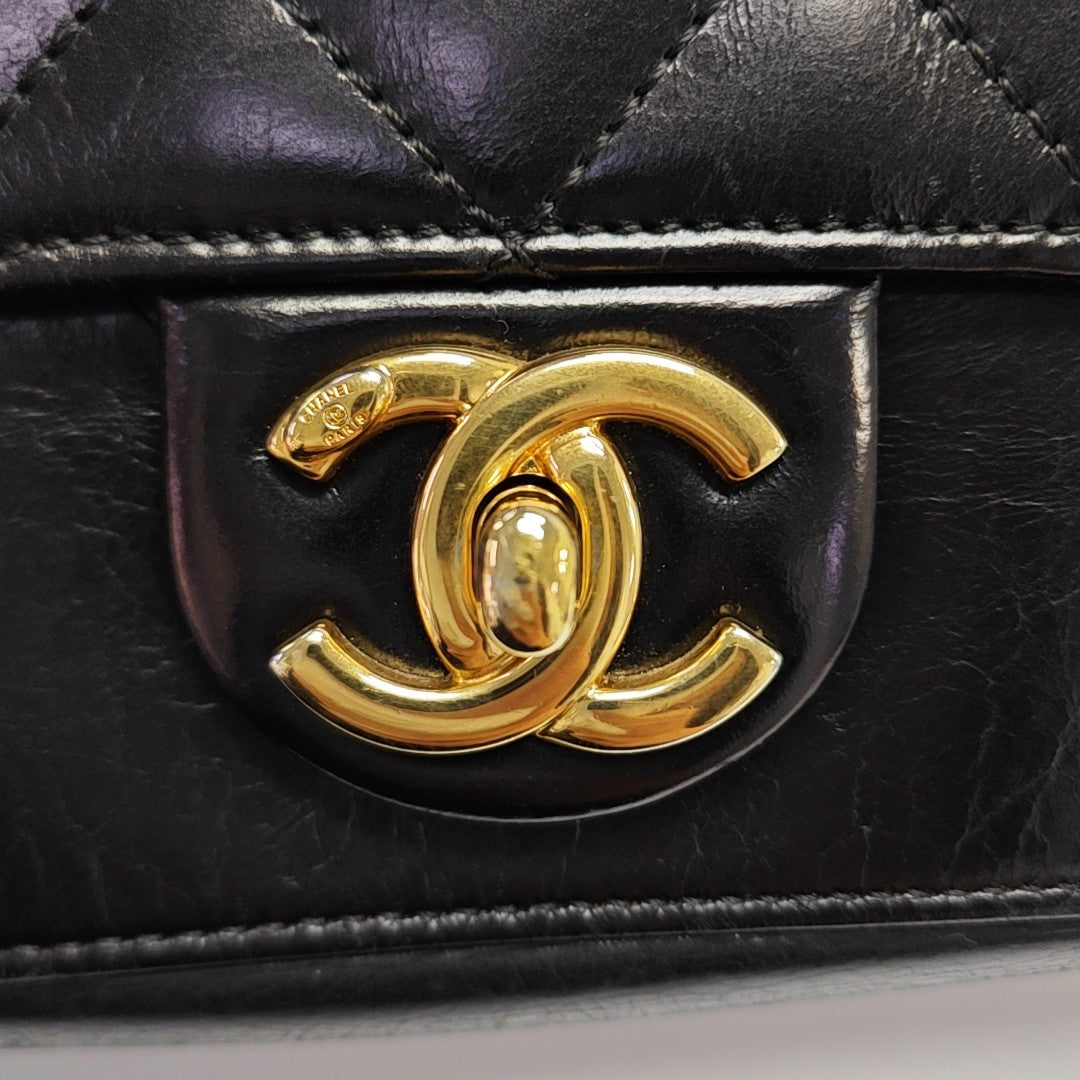 Quilted Calfskin Shoulder Bag Black