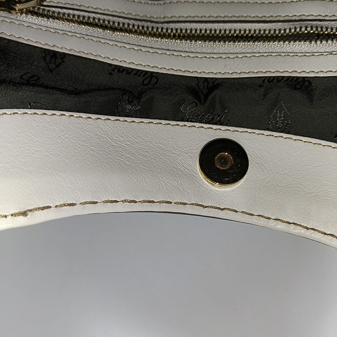 Queen Coated Canvas White