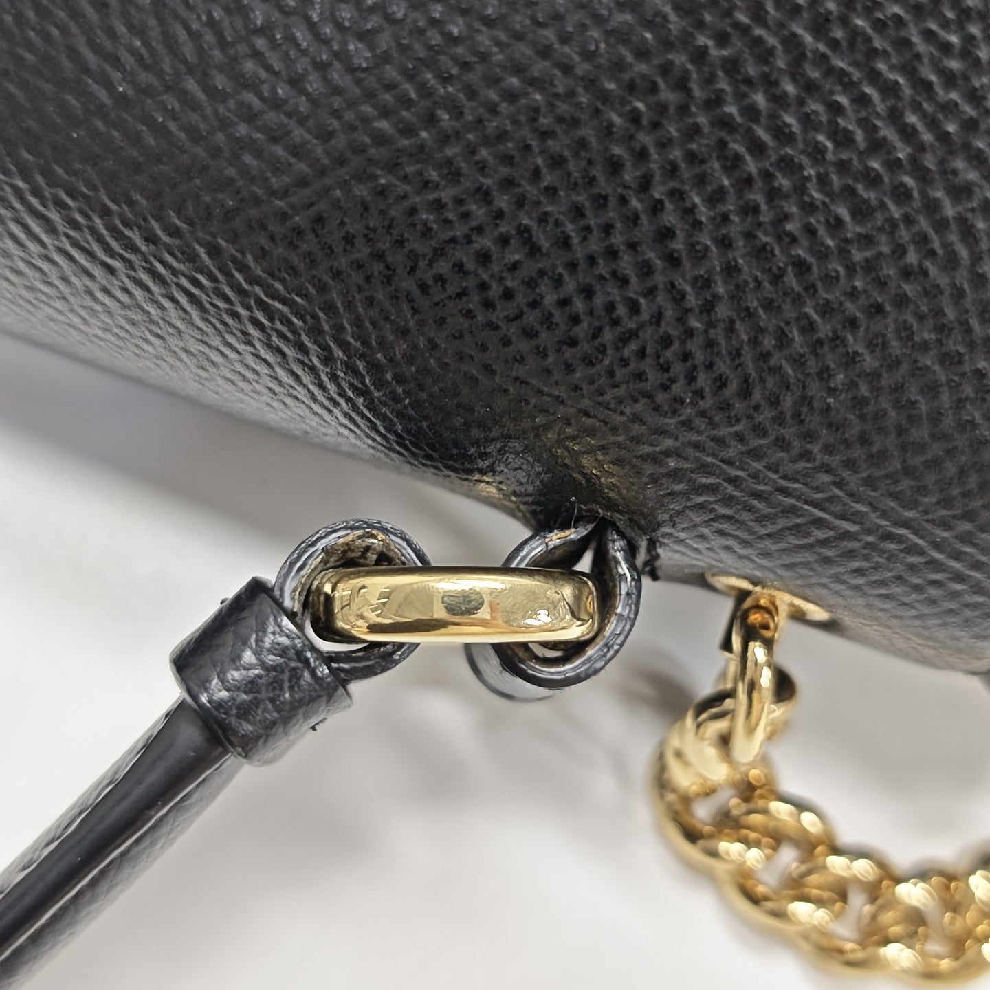 Calfskin Shoulder Bag Medium Black