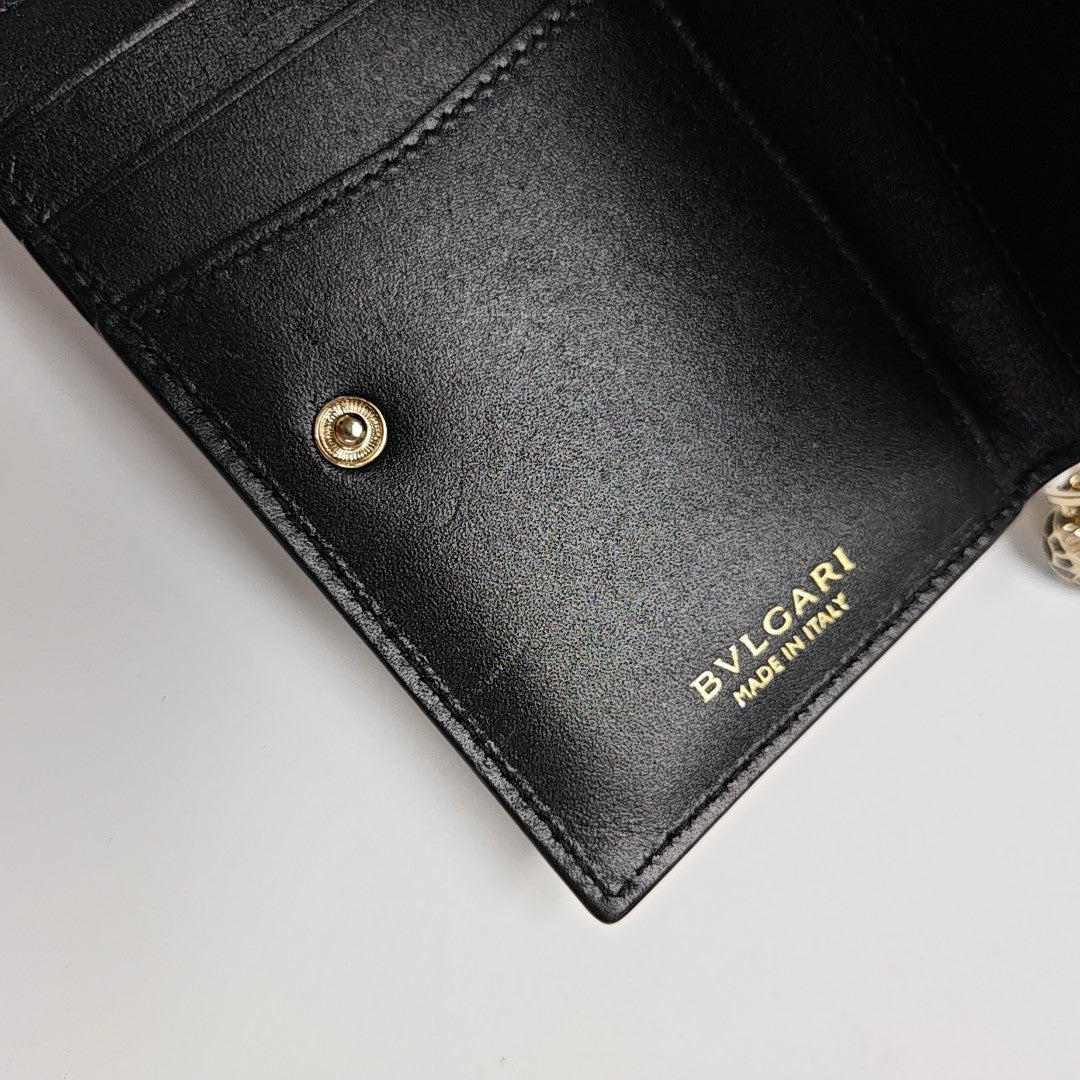 SERPENTI FOREVER Patent Leather Green Wallet