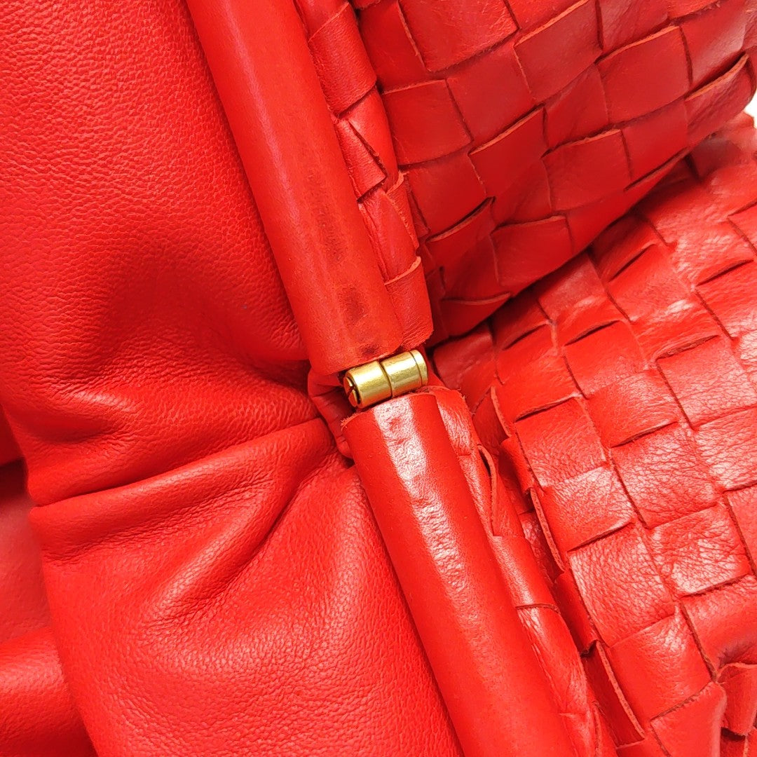 The Pouch Large Lambskin Red