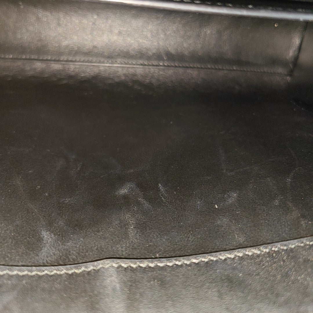 MANHATTAN Medium Calfskin Black