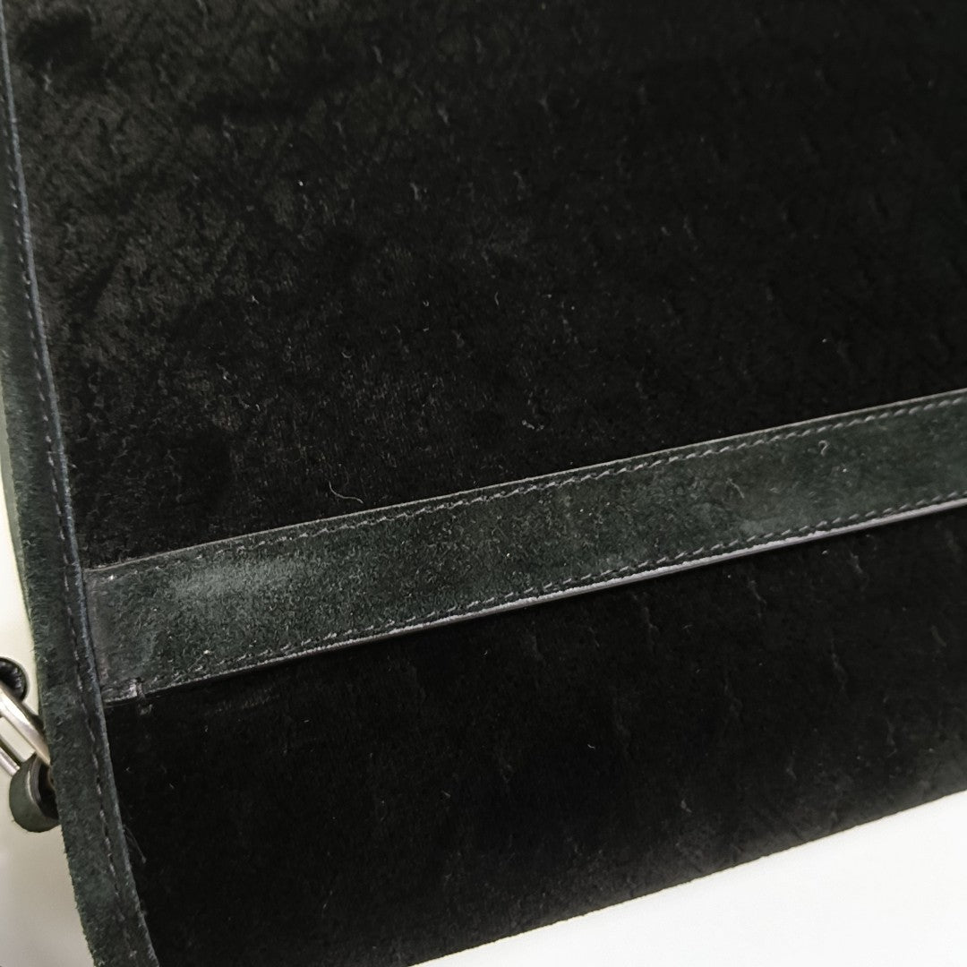 Suede Medium Black