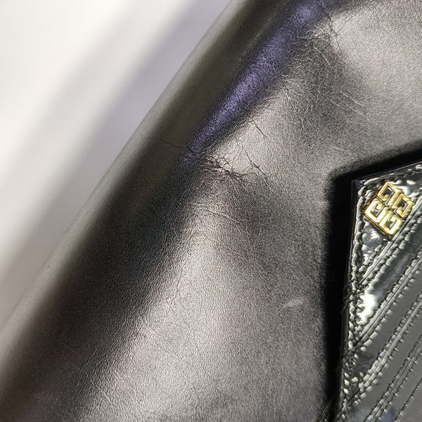 Calfskin Shoulder Bag Black