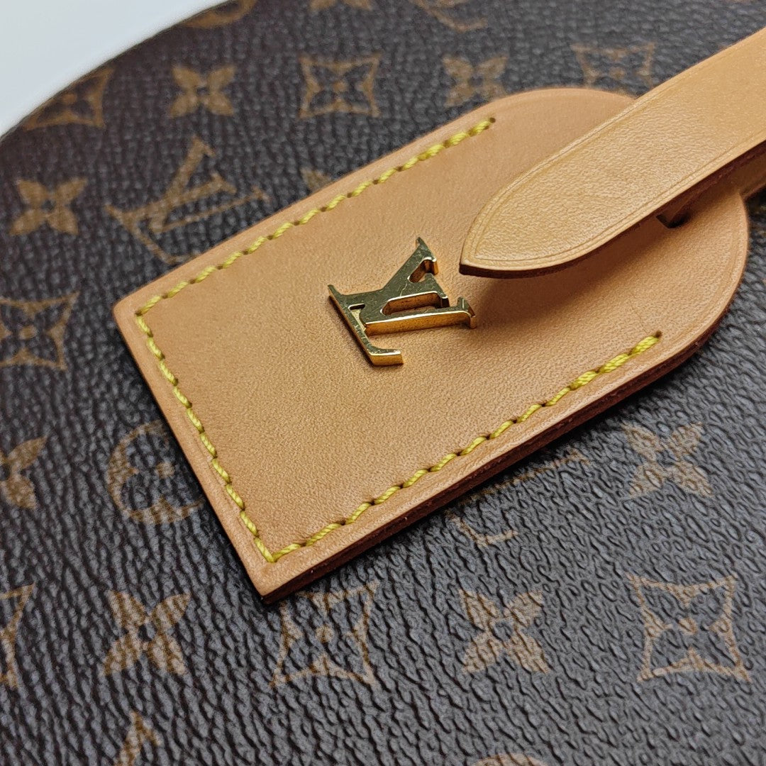 BOITE CHAPEAU PM Monogram Coated Canvas Brown