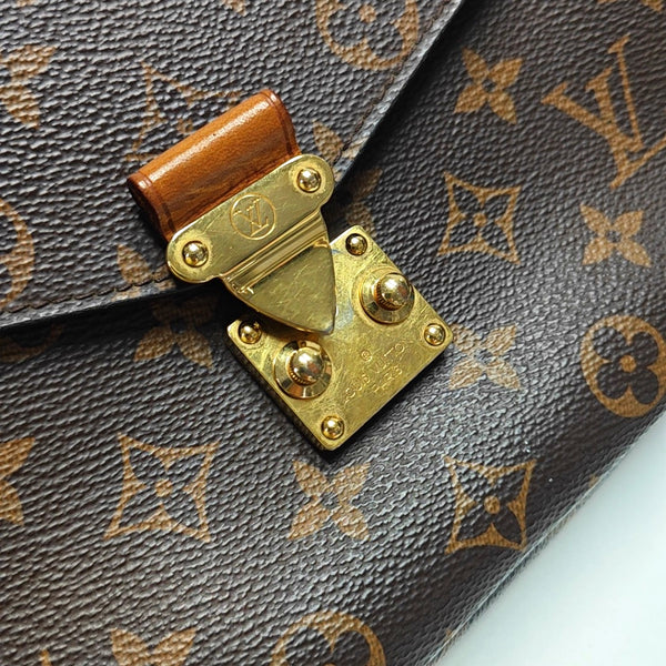 MÉTIS MM Monogram Coated Canvas Brown