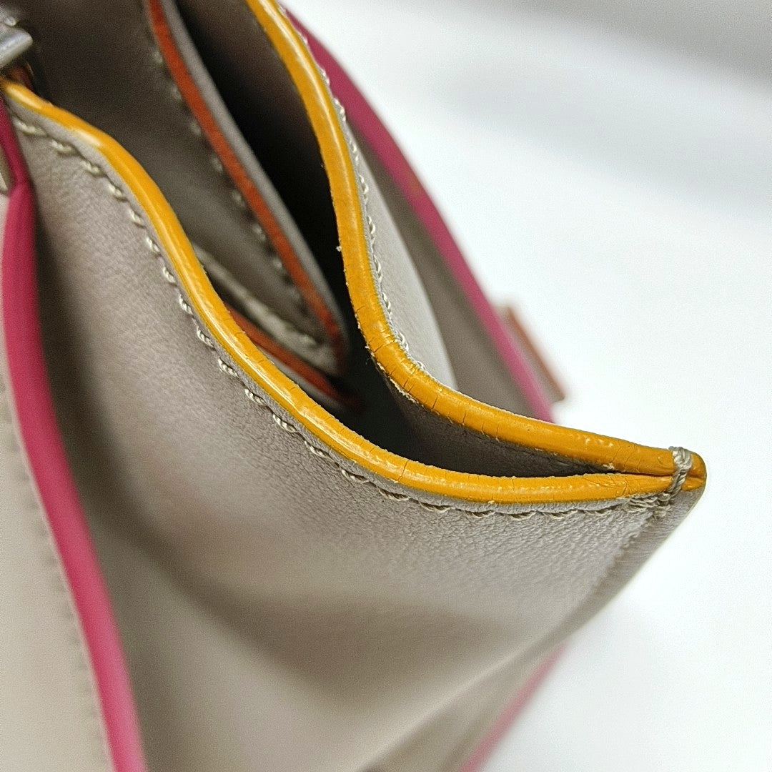 Authenticated pre-owned  3Jours Calfskin Gray - Shoulder Bag at Looply