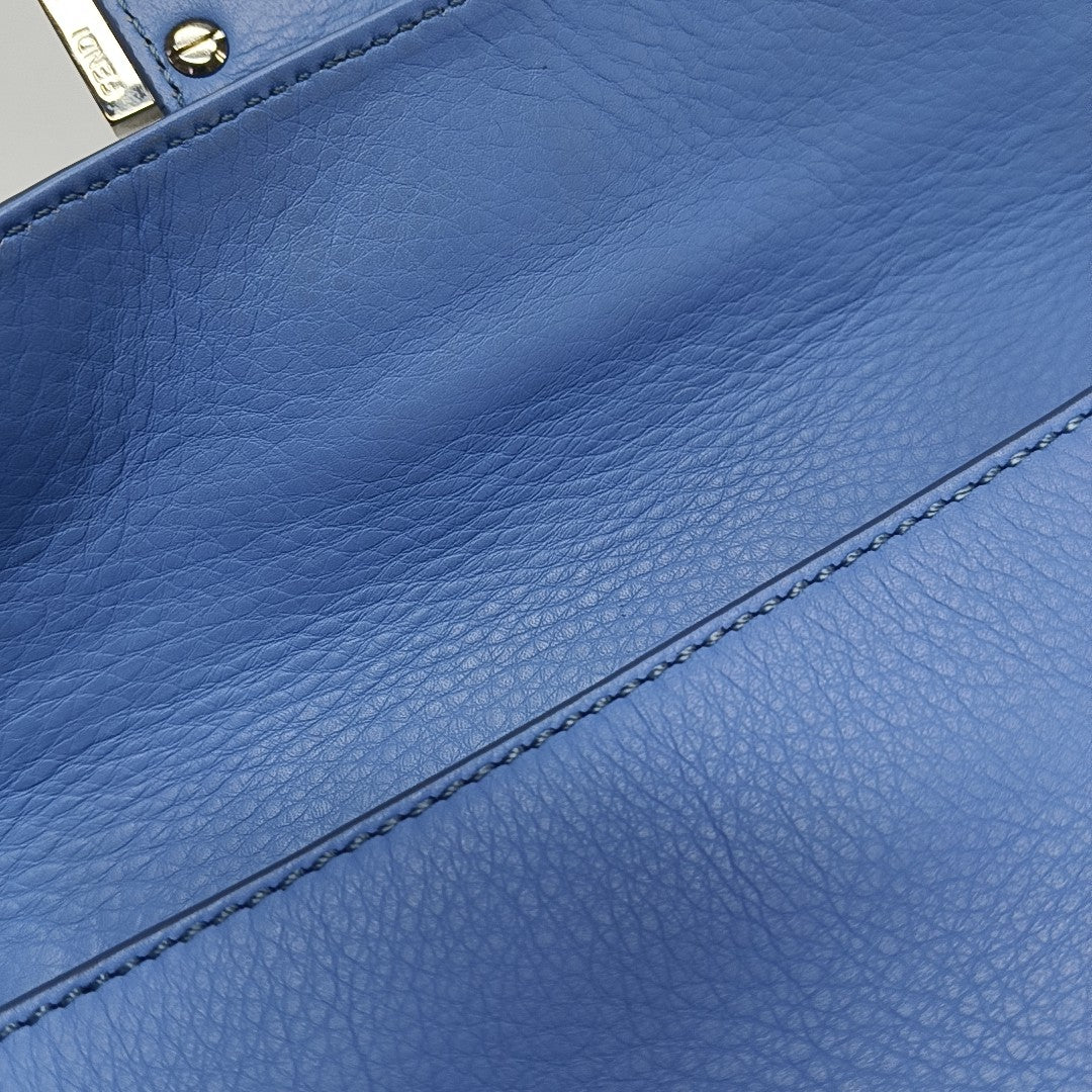 Baguette Medium Calfskin Blue