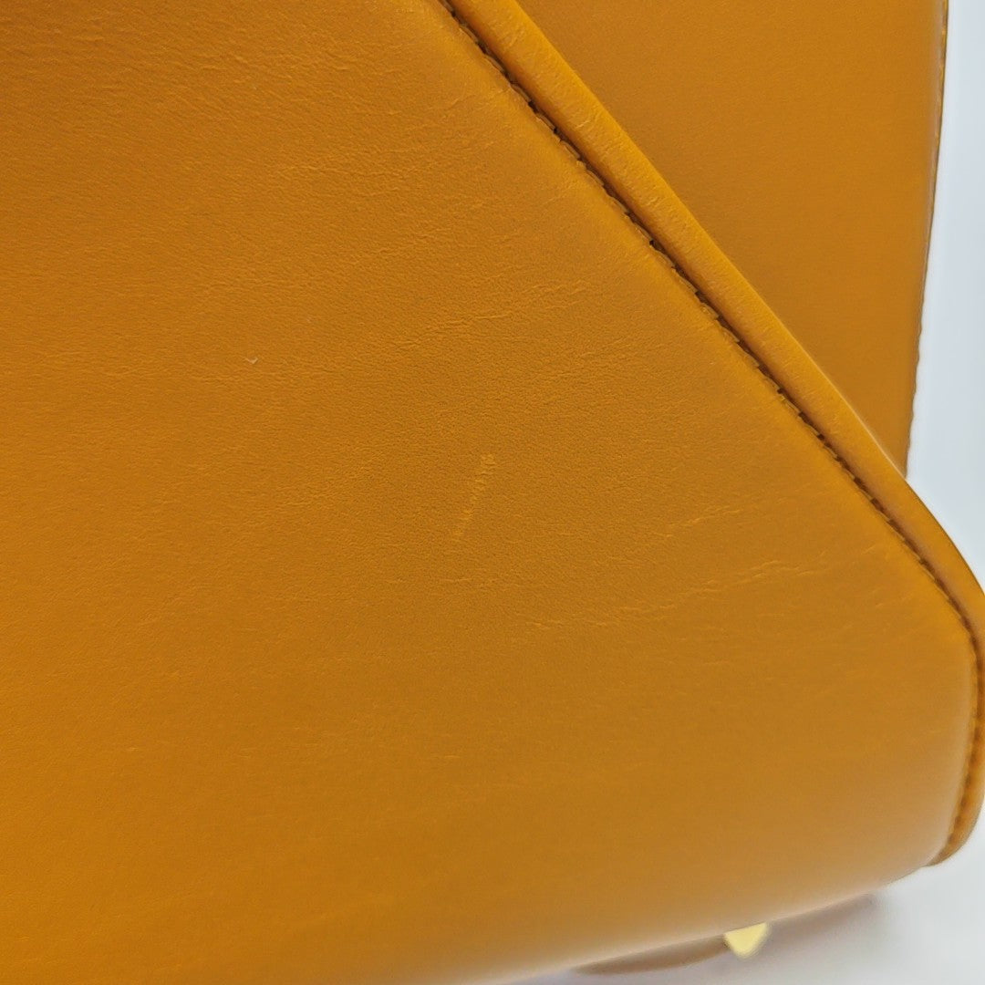 Mount Calfskin Brown