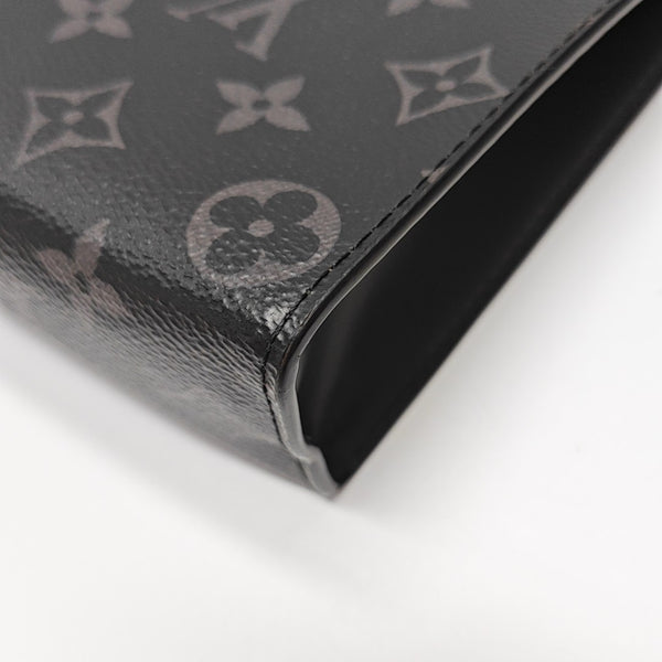 Pochette Voyag MM Monogram Coated Canvas Black