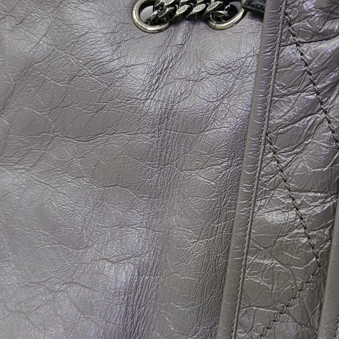 NIKI Medium Chevron Calfskin Gray
