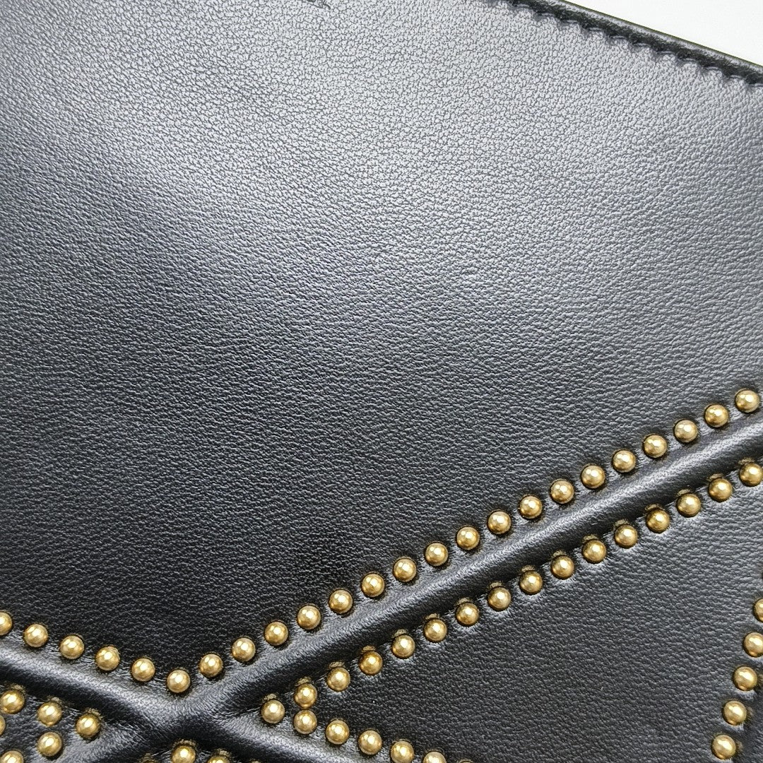 Diorama Medium Cannage Calfskin Black