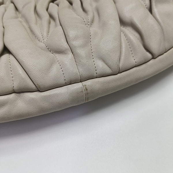 Miu Coffer Quilted Lambskin Beige