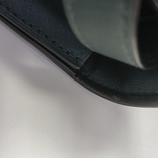 CLASSIC BOX Medium Calfskin Green