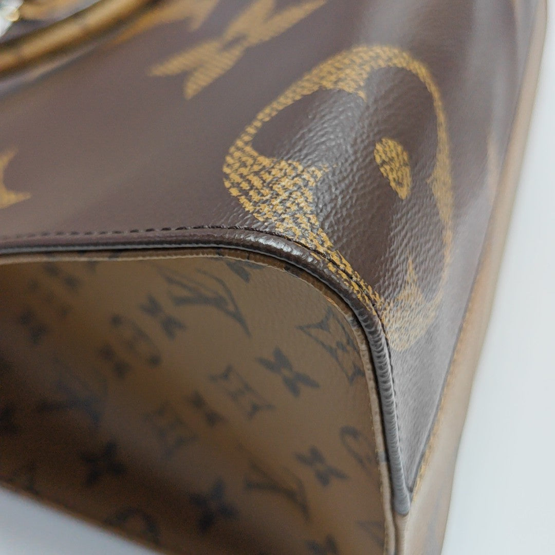 Authenticated pre-owned  ONTHEGO MM Monogram Coated Canvas Brown - Tote Bag at Looply