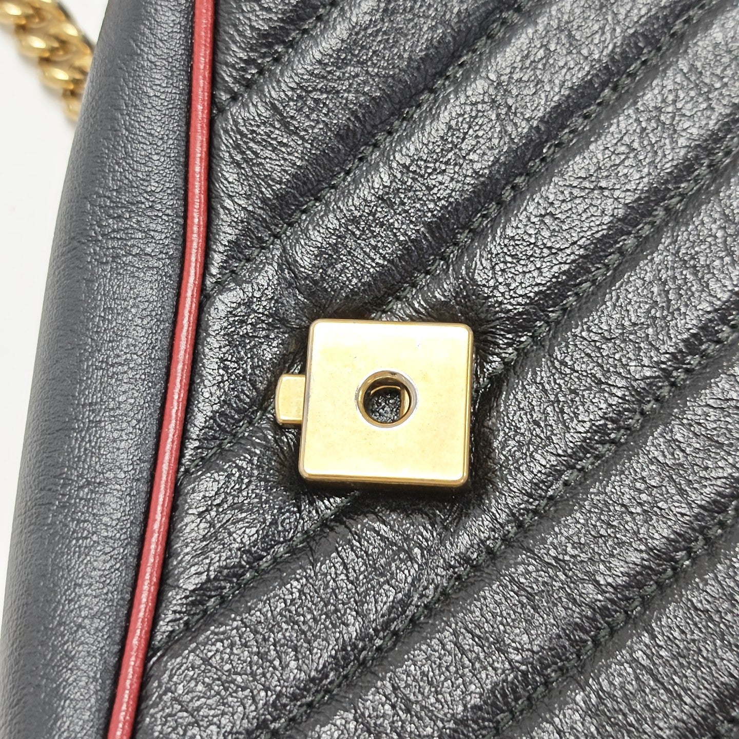 GG Marmont Medium Quilted Calfskin Black