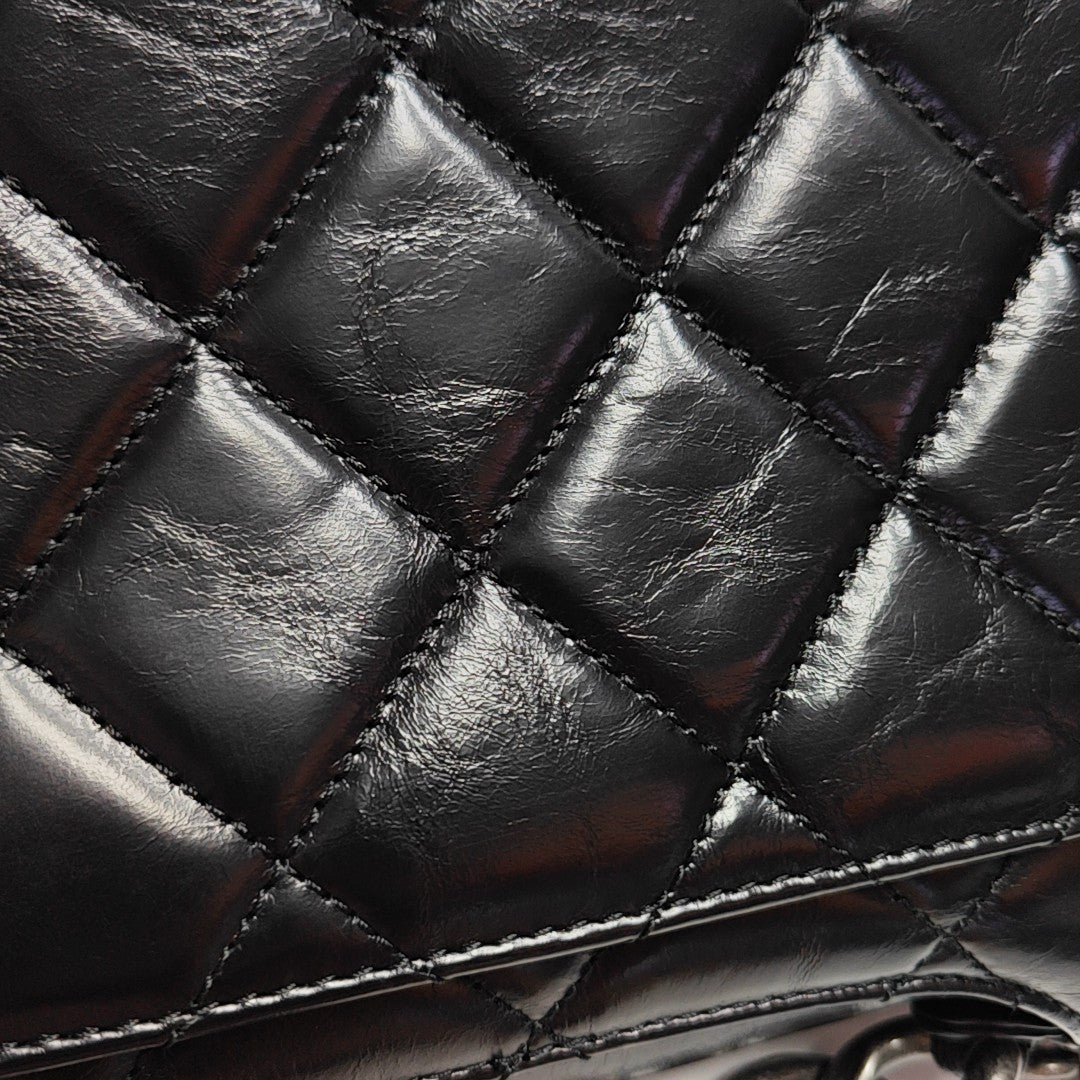 PREFECT EDGE Large Quilted Calfskin Black