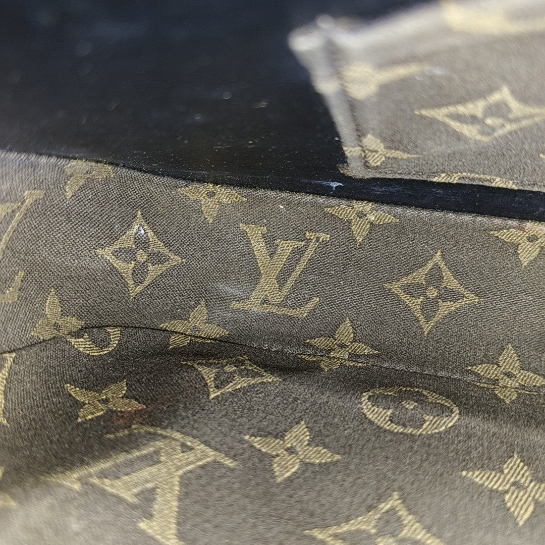 SWING Monogram Calfskin Black