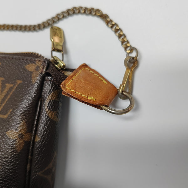 ACCESSOIRES Monogram Coated Canvas Brown